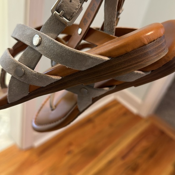 Franco Sarto sandals size 6.5 color gray - Picture 9 of 9